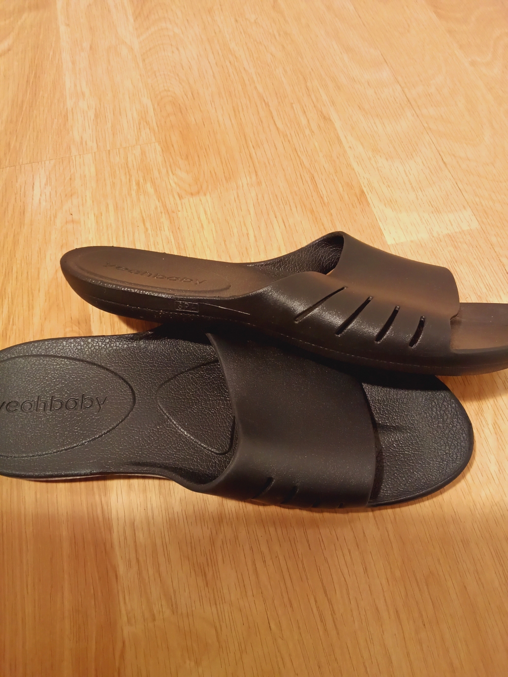 Yeah baby/ Unisex Sandals/ Cloud 9 Spa Slipper/ Size M - Picture 4 of 12